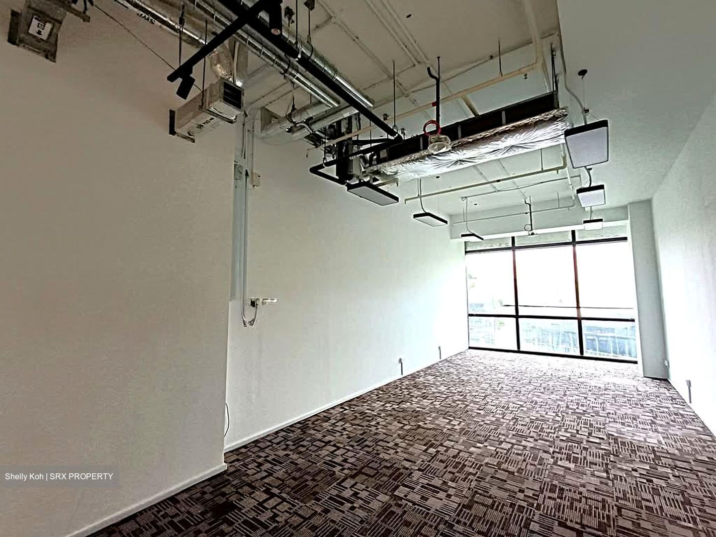 Woods Square (D25), Office #531647741